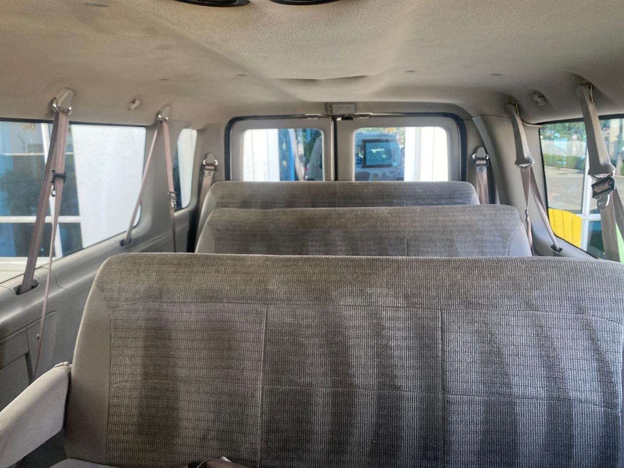 2002 Ford Econoline Wagon XLT 15 PASSENGER FLORIDA Pompano Beach FL