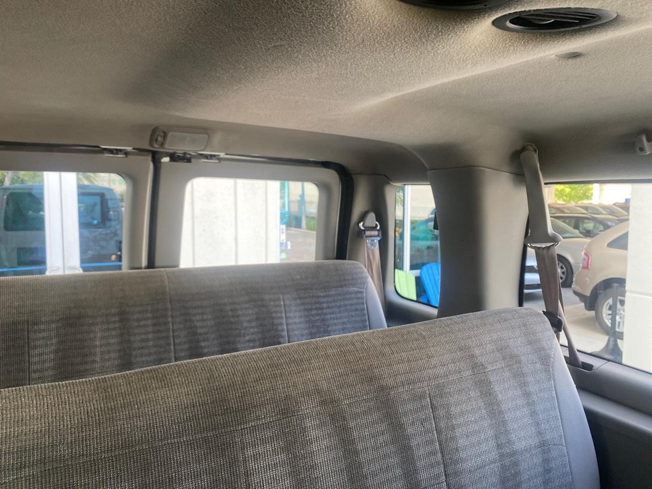 2002 Ford Econoline Wagon XLT 15 PASSENGER FLORIDA Pompano Beach FL