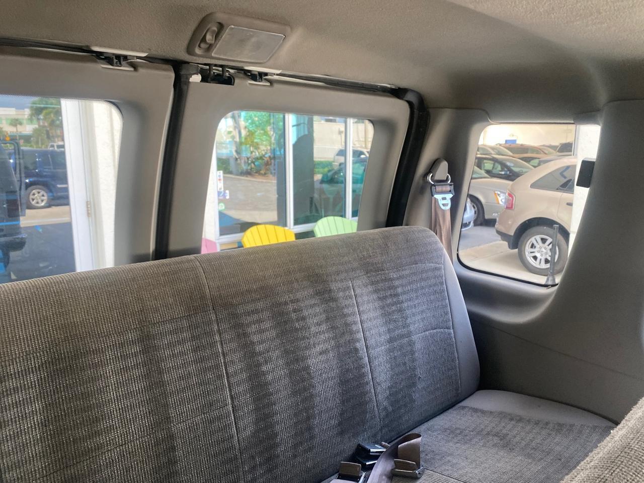 2002 Ford Econoline Wagon XLT 15 PASSENGER FLORIDA Pompano Beach FL