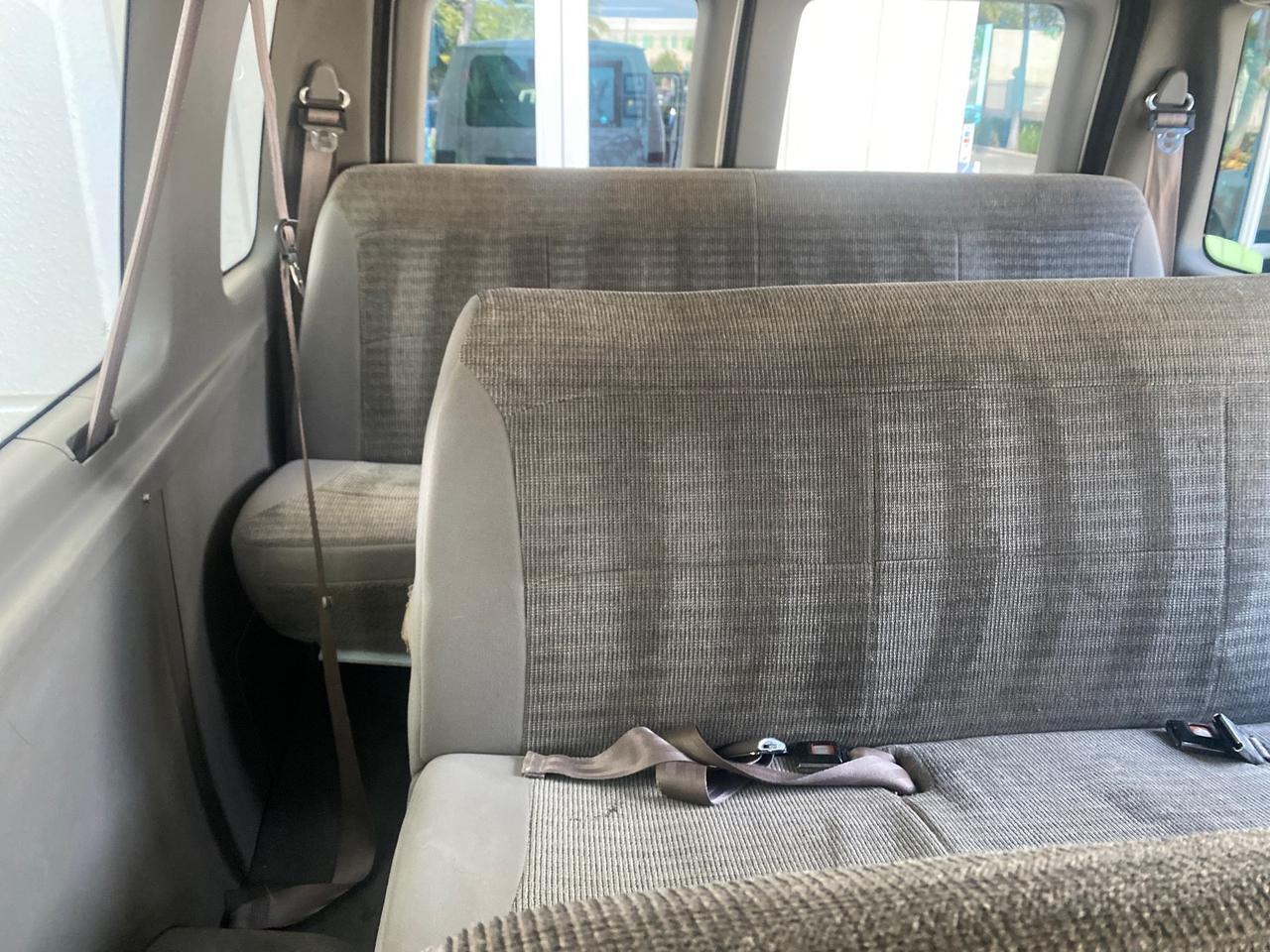 2002 Ford Econoline Wagon XLT 15 PASSENGER FLORIDA Pompano Beach FL