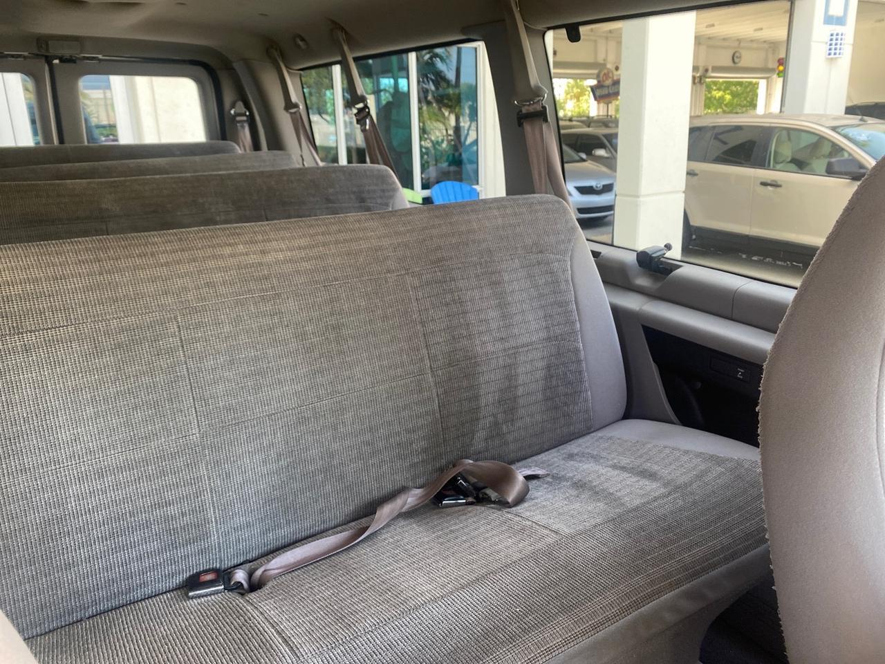 2002 Ford Econoline Wagon XLT 15 PASSENGER FLORIDA Pompano Beach FL