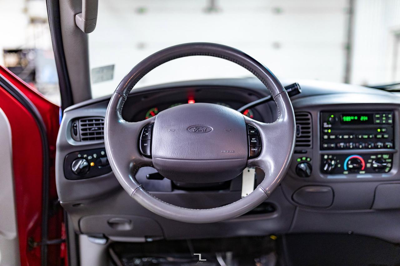 2002 Ford F-150 4x4 Super Cab XLT XTR Red Deer AB