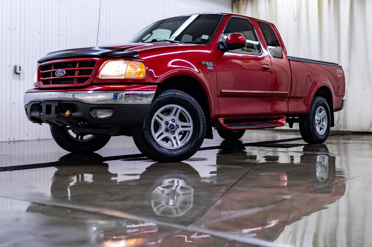 2002 Ford F-150 4x4 Super Cab XLT XTR Red Deer AB