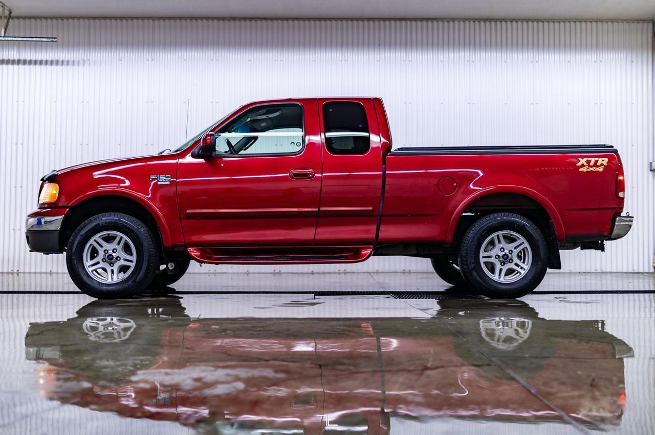 2002 Ford F-150 4x4 Super Cab XLT XTR Red Deer AB