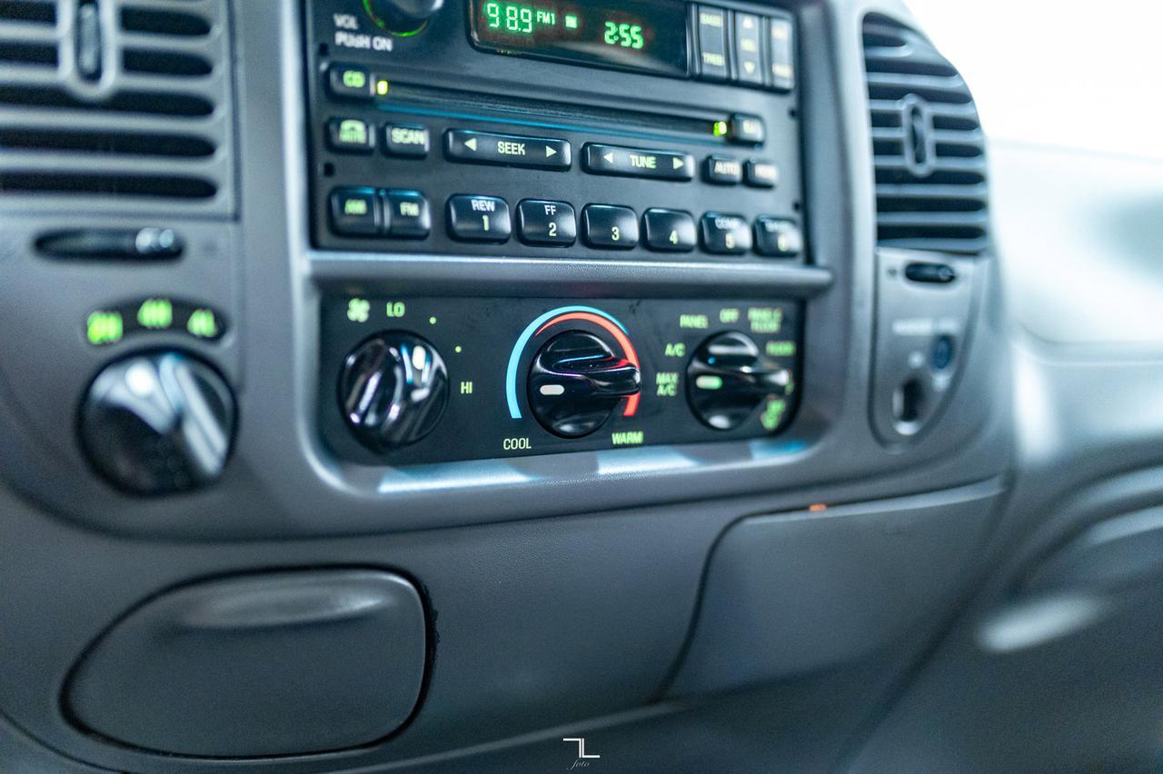 2002 Ford F-150 4x4 Super Cab XLT XTR Red Deer AB