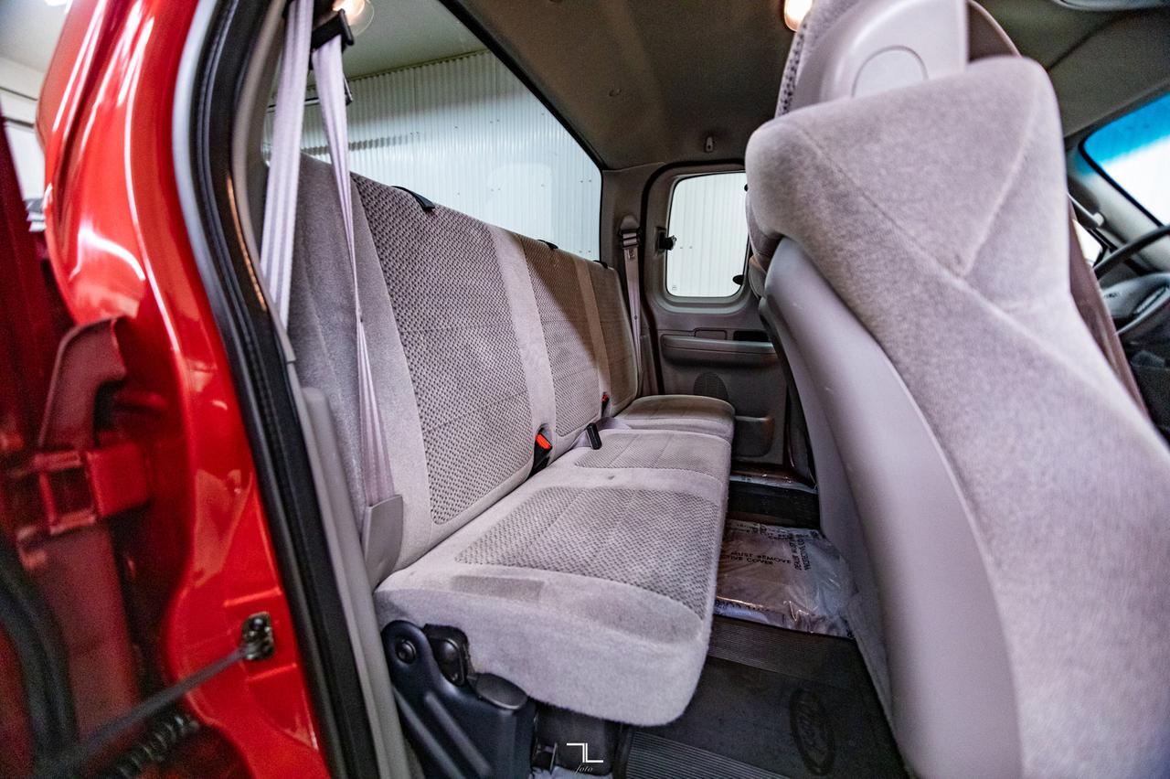 2002 Ford F-150 4x4 Super Cab XLT XTR Red Deer AB