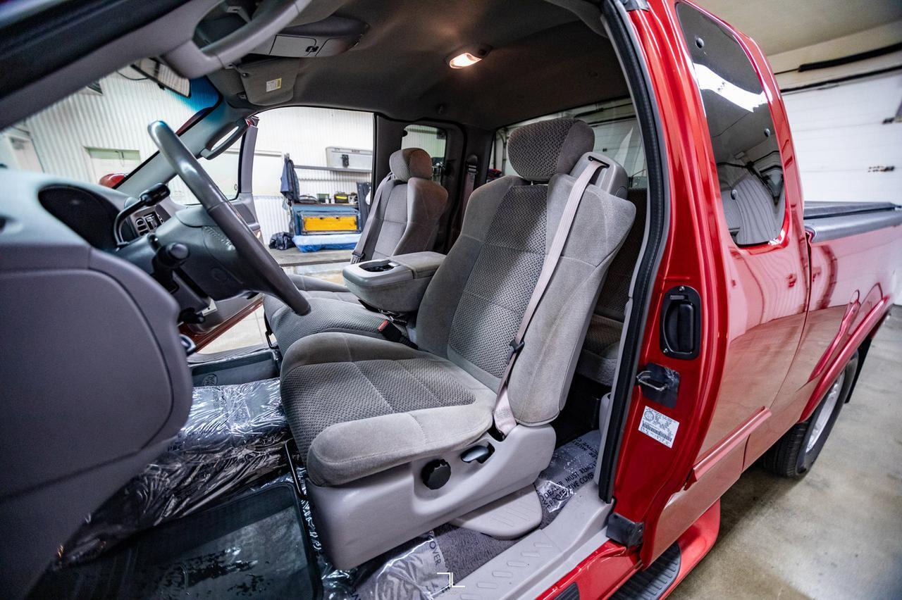 2002 Ford F-150 4x4 Super Cab XLT XTR Red Deer AB