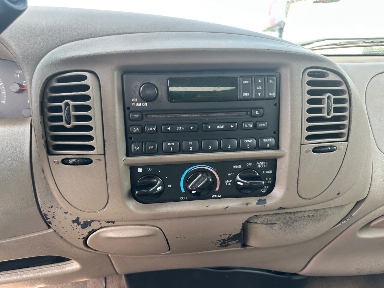 2002 Ford F-150 SuperCrew 139" XLT Lancaster TX