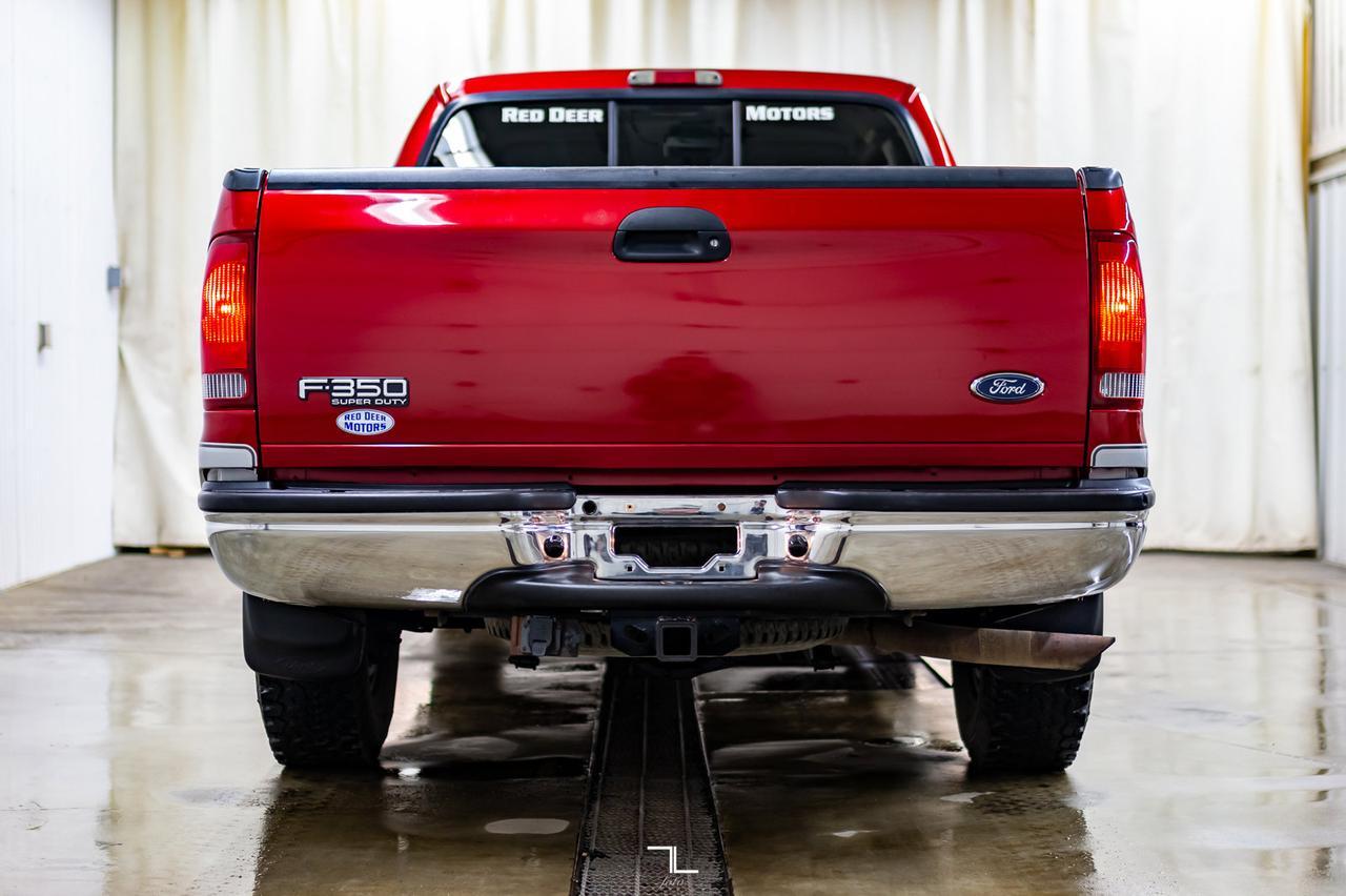 2002 Ford F-350 4x2 Super Cab XLT Short Box Red Deer AB