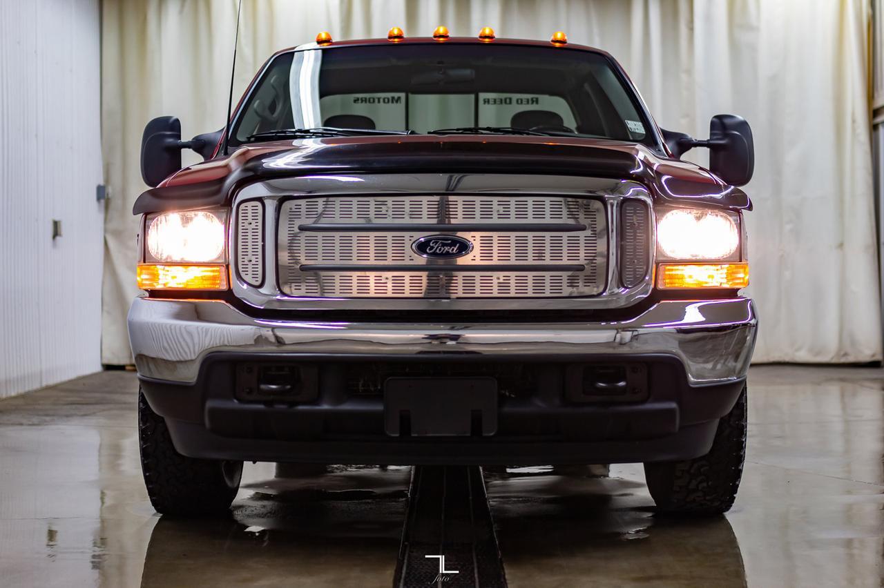 2002 Ford F-350 4x2 Super Cab XLT Short Box Red Deer AB