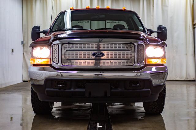 2002 Ford F-350 4x2 Super Cab XLT Short Box Red Deer AB