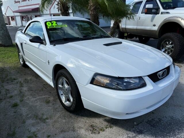2002 Ford Mustang Deluxe