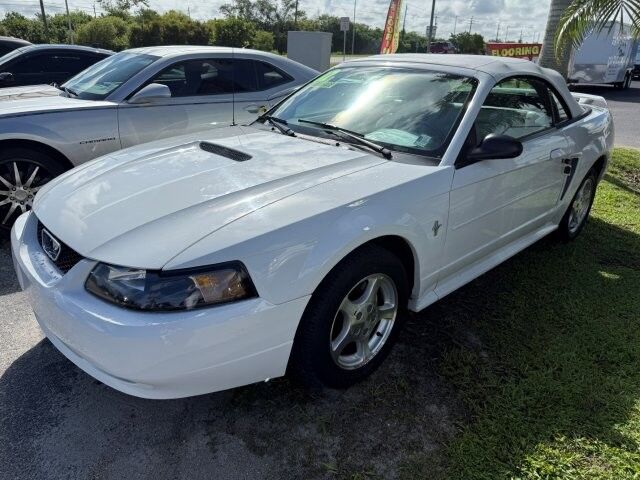 2002 Ford Mustang Deluxe
