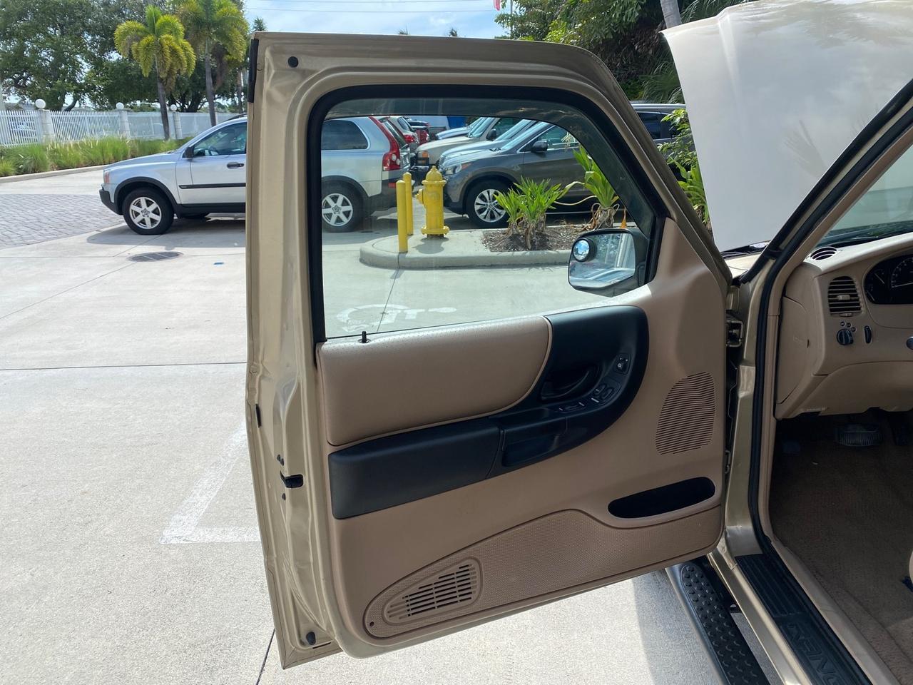 2002 Ford Ranger XLT X CAB CAMPER TOP LOW MILES 49,062 Pompano Beach FL