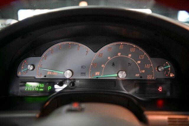 2002 Ford Thunderbird Hardtop Premium 2dr Convertible Chicago IL