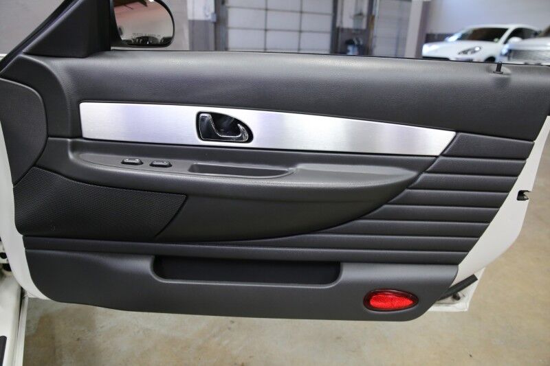 2002 Ford Thunderbird Premium Plainview NY