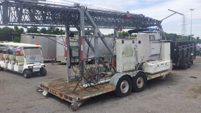 2002 HOLDEN HUT17 TOWABLE TOWER AND TRAILER