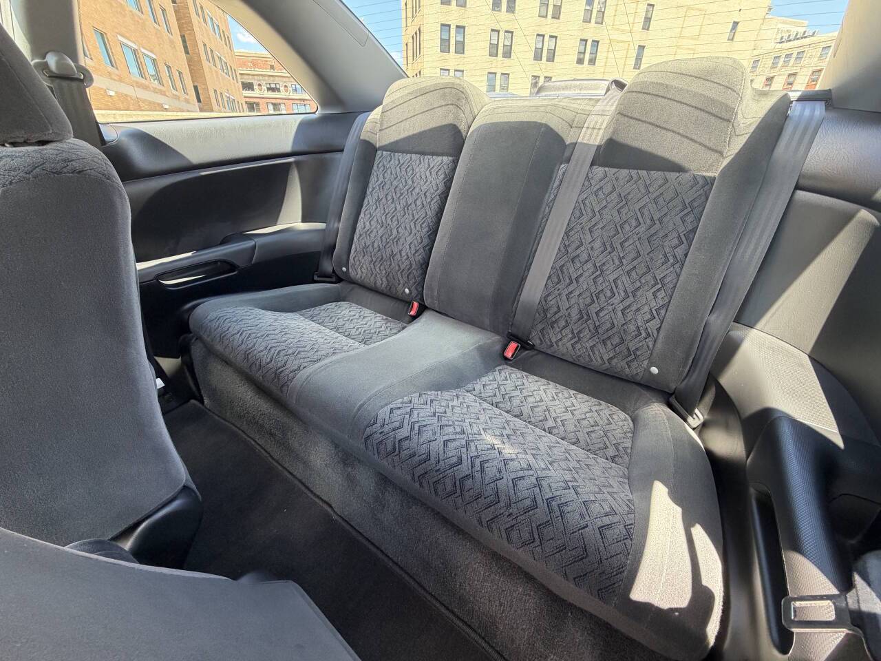 2002 Honda Civic LX 2dr Coupe Eldridge IA