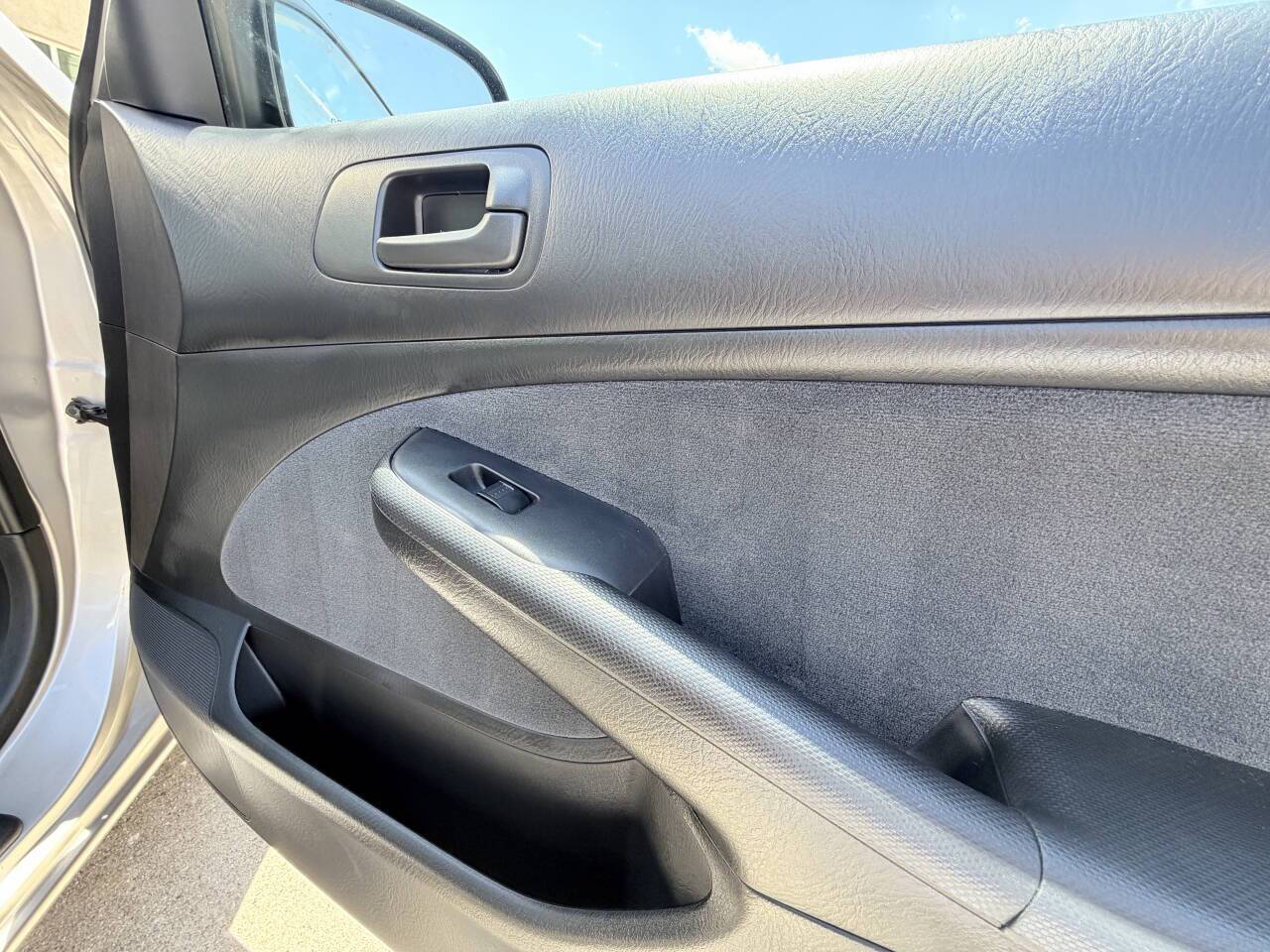 2002 Honda Civic LX 2dr Coupe Eldridge IA