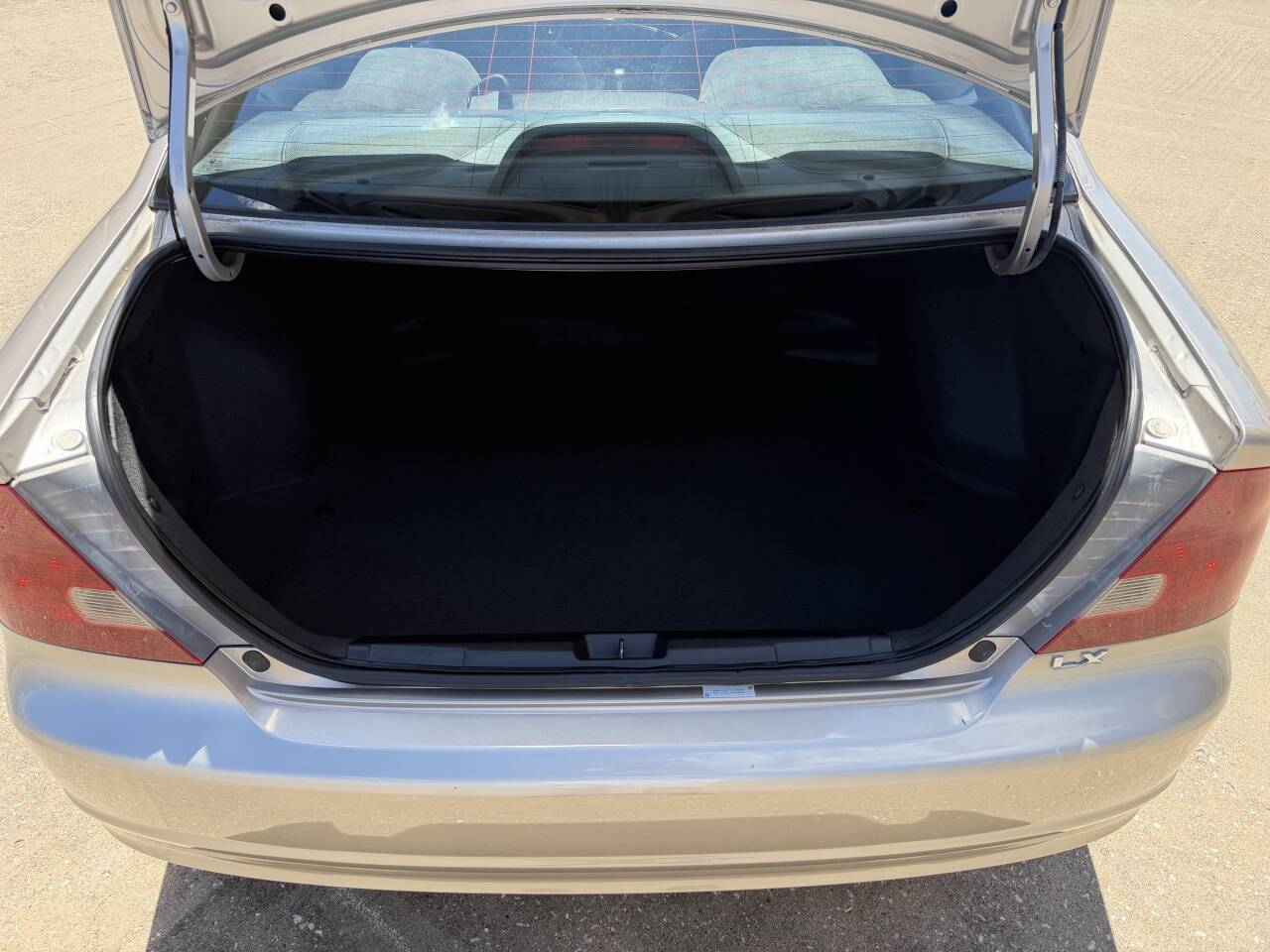 2002 Honda Civic LX 2dr Coupe Eldridge IA