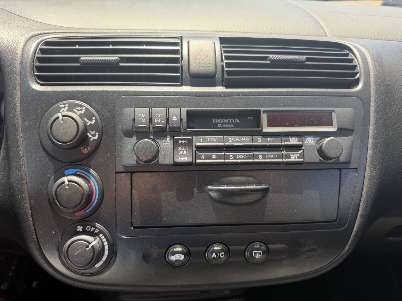 2002 Honda Civic LX 2dr Coupe Eldridge IA