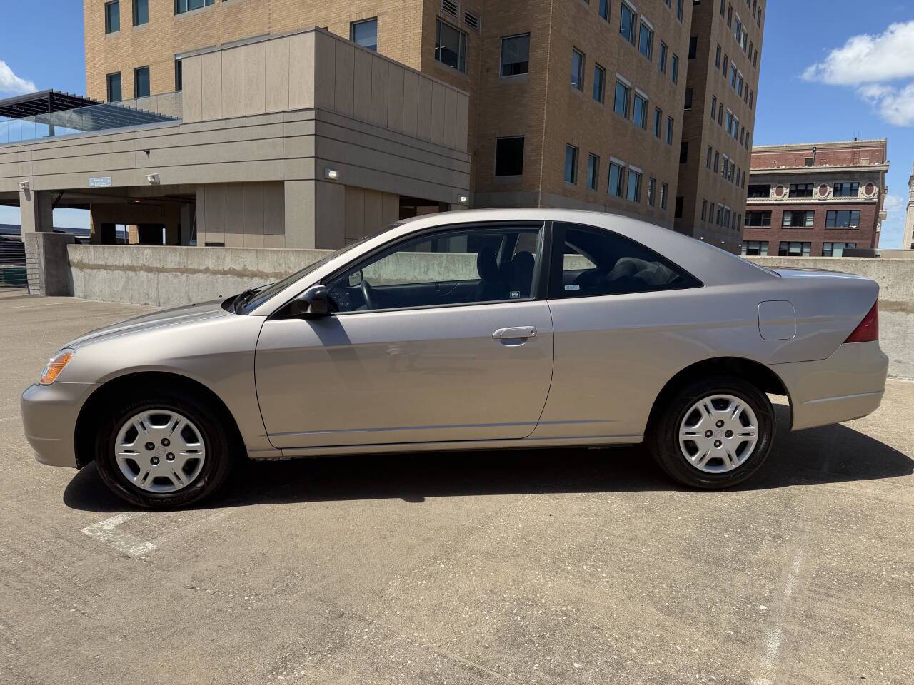 2002 Honda Civic LX 2dr Coupe Eldridge IA