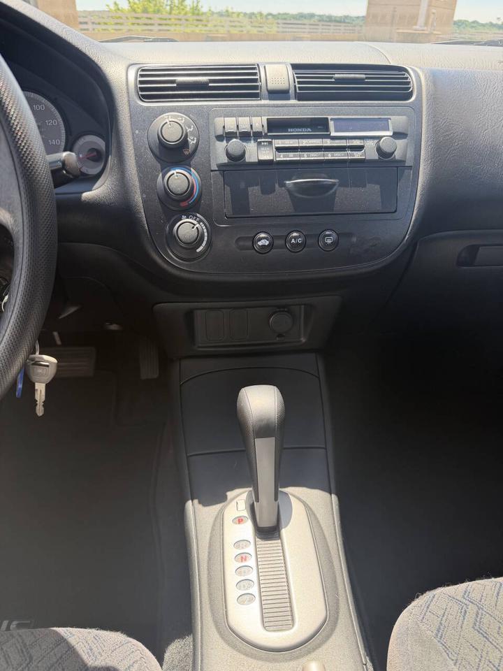 2002 Honda Civic LX 2dr Coupe Eldridge IA