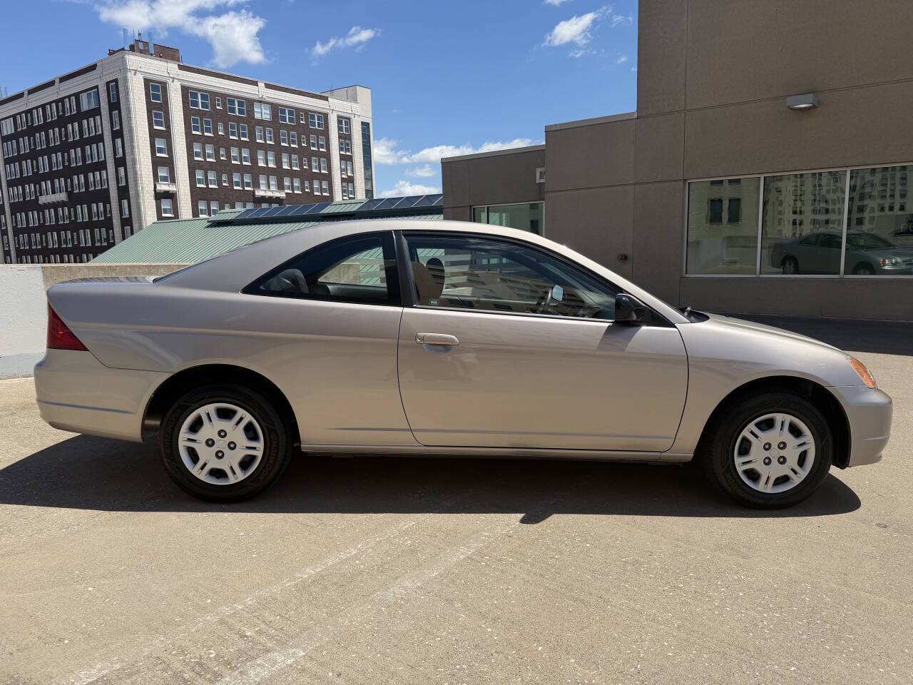 2002 Honda Civic LX 2dr Coupe Eldridge IA