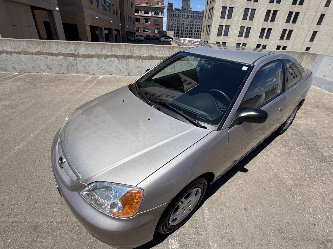 2002 Honda Civic LX 2dr Coupe Eldridge IA