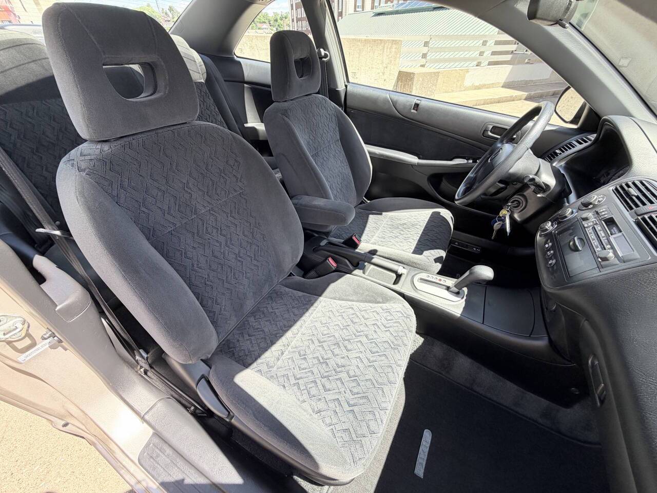 2002 Honda Civic LX 2dr Coupe Eldridge IA
