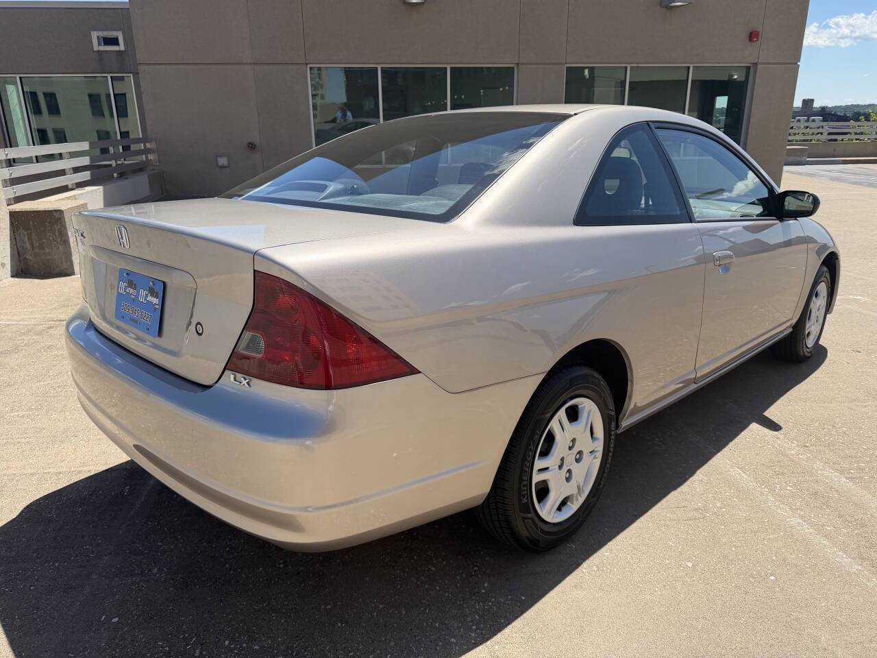 2002 Honda Civic LX 2dr Coupe Eldridge IA