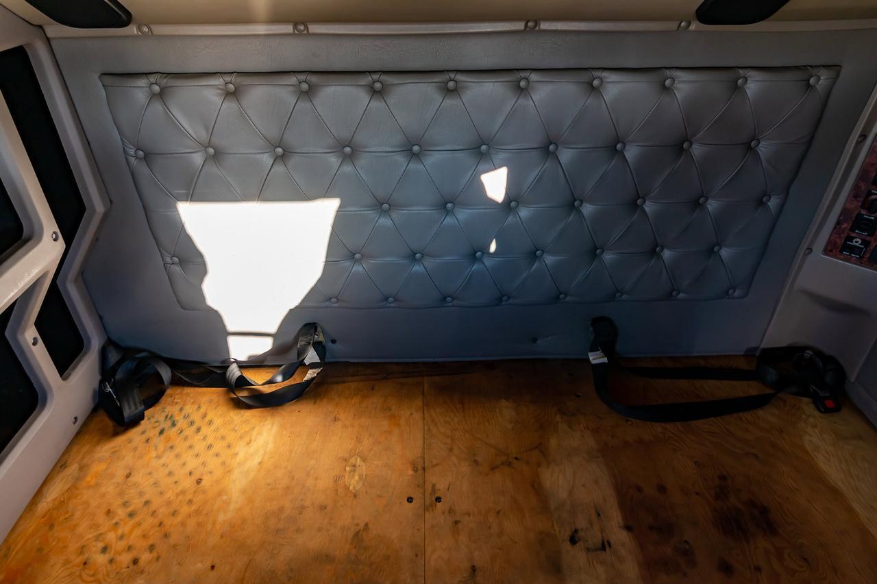 2002 International 9900i Eagle T/A Sleeper Tractor Red Deer AB