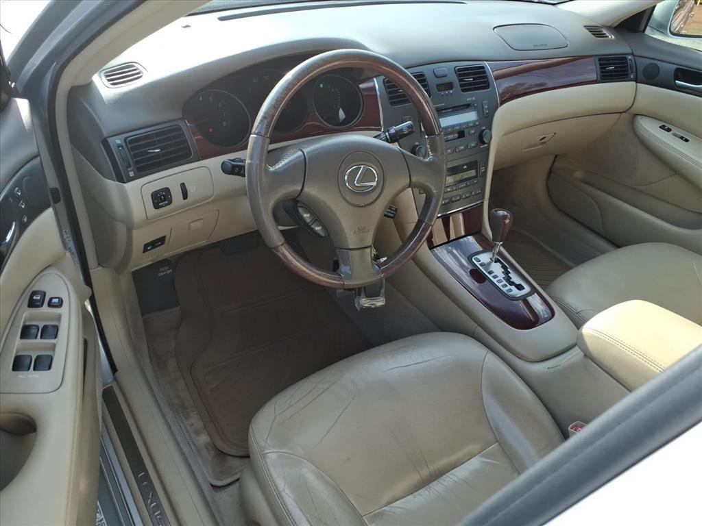2002 Lexus ES 300 . Roanoke VA