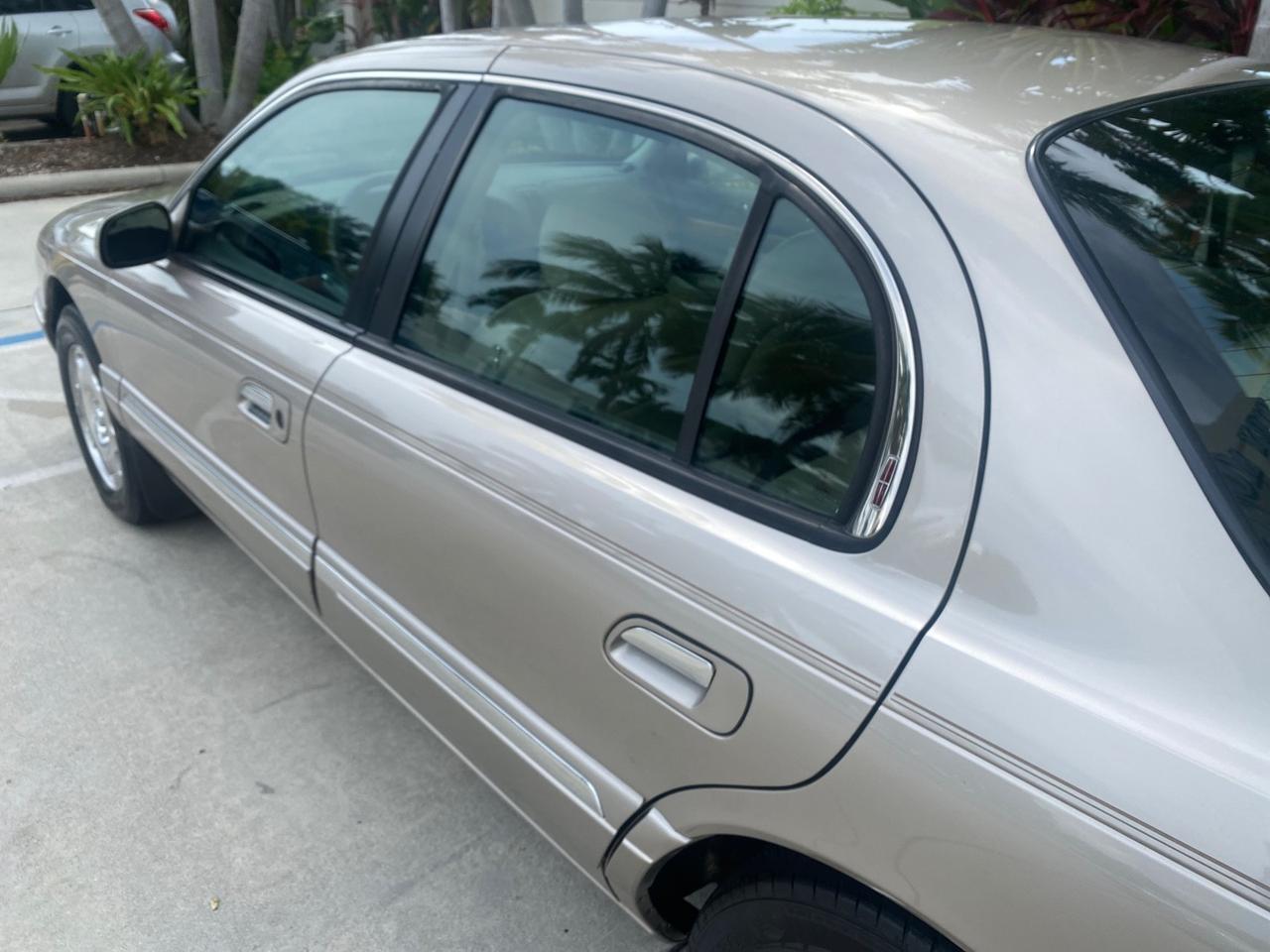 2002 Lincoln Continental LOW MILES 60,071 1 OWNER FLORIDA Pompano Beach FL