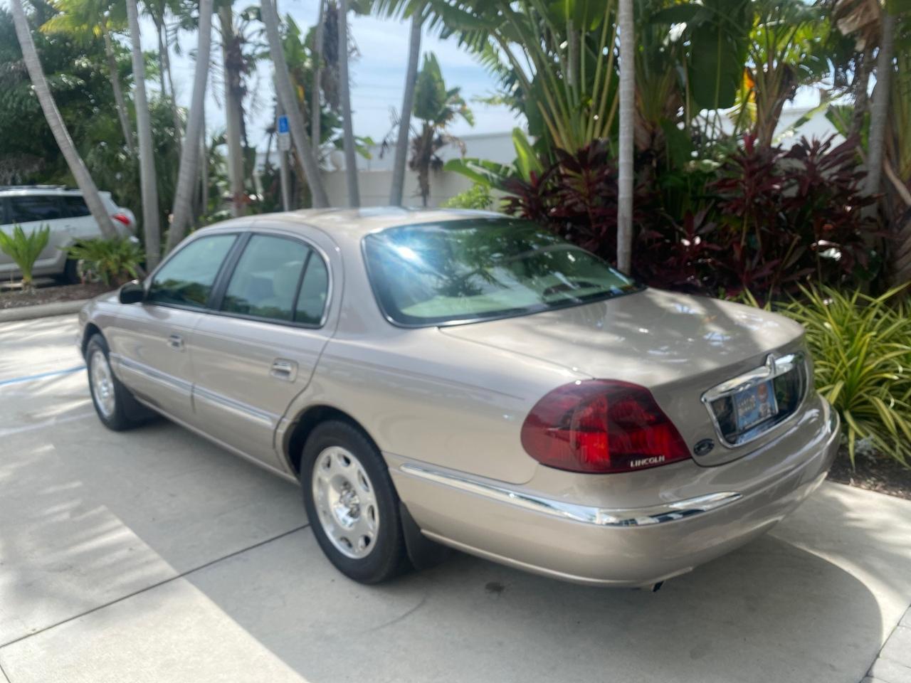 2002 Lincoln Continental LOW MILES 60,071 1 OWNER FLORIDA Pompano Beach FL