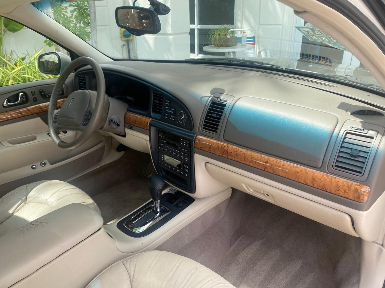 2002 Lincoln Continental LOW MILES 60,071 1 OWNER FLORIDA Pompano Beach FL