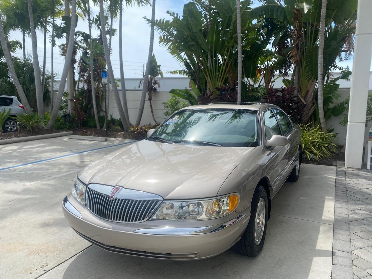 2002 Lincoln Continental LOW MILES 60,071 1 OWNER FLORIDA Pompano Beach FL