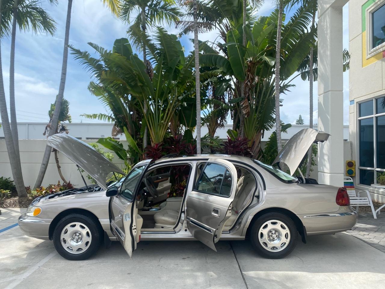 2002 Lincoln Continental LOW MILES 60,071 1 OWNER FLORIDA Pompano Beach FL