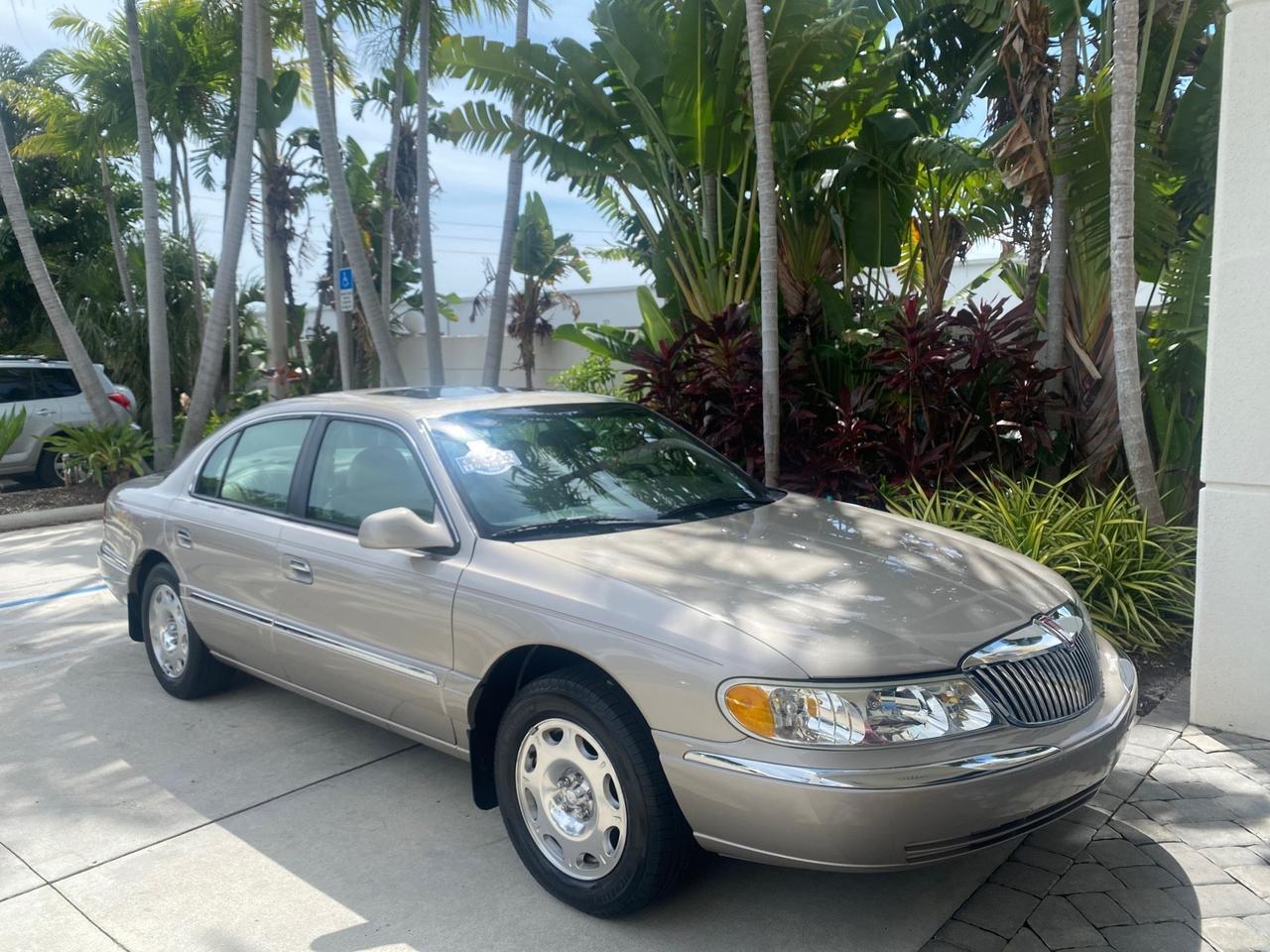 2002 Lincoln Continental LOW MILES 60,071 1 OWNER FLORIDA Pompano Beach FL