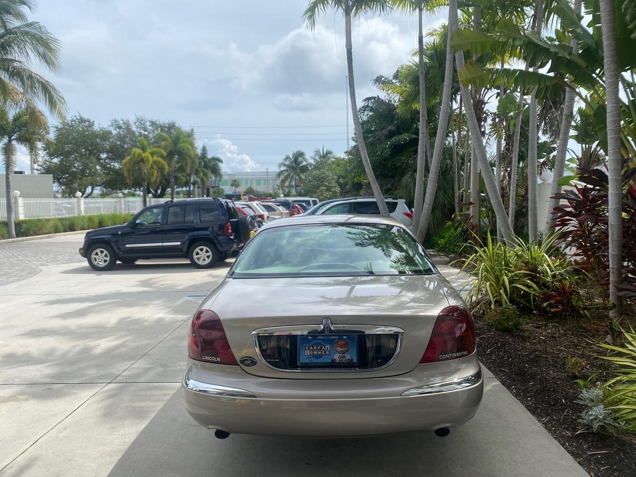 2002 Lincoln Continental LOW MILES 60,071 1 OWNER FLORIDA Pompano Beach FL