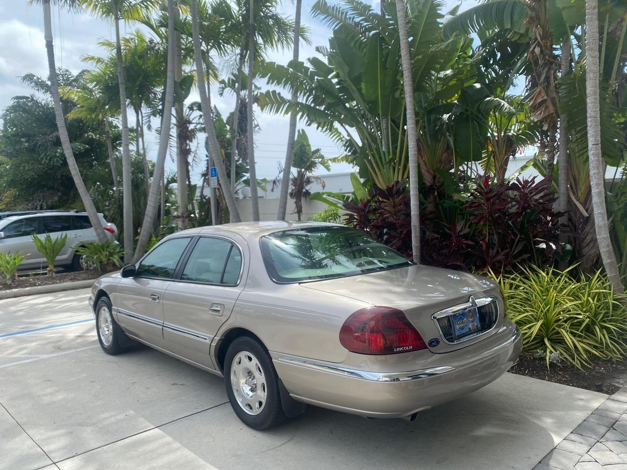 2002 Lincoln Continental LOW MILES 60,071 1 OWNER FLORIDA Pompano Beach FL