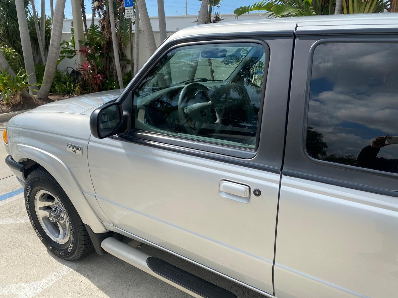 2002 Mazda B-Series 3000 4WD Truck SE 1 OWNER Pompano Beach FL