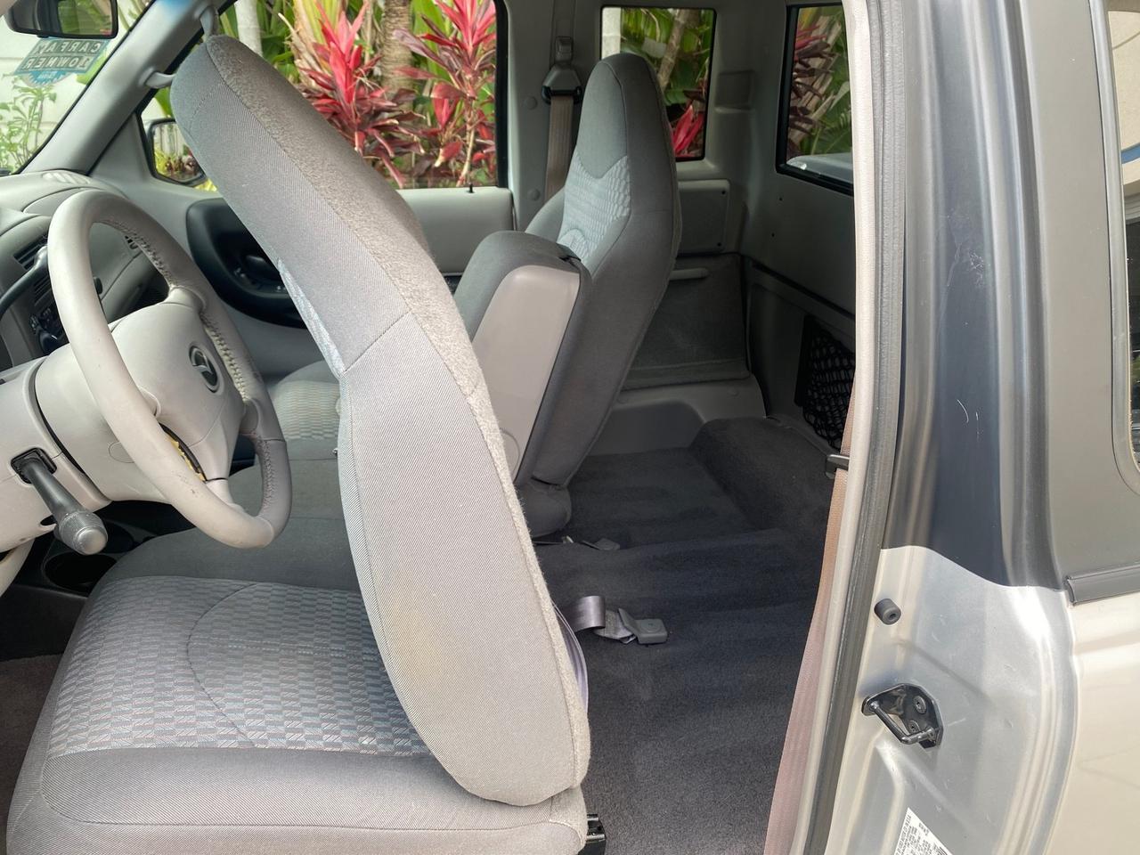 2002 Mazda B-Series 3000 4WD Truck SE 1 OWNER Pompano Beach FL