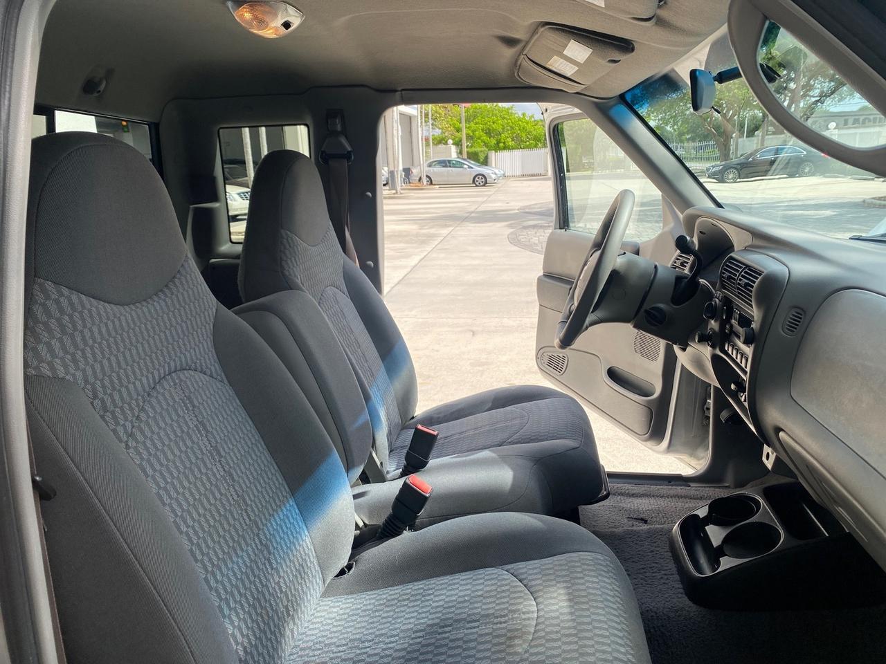 2002 Mazda B-Series 3000 4WD Truck SE 1 OWNER Pompano Beach FL