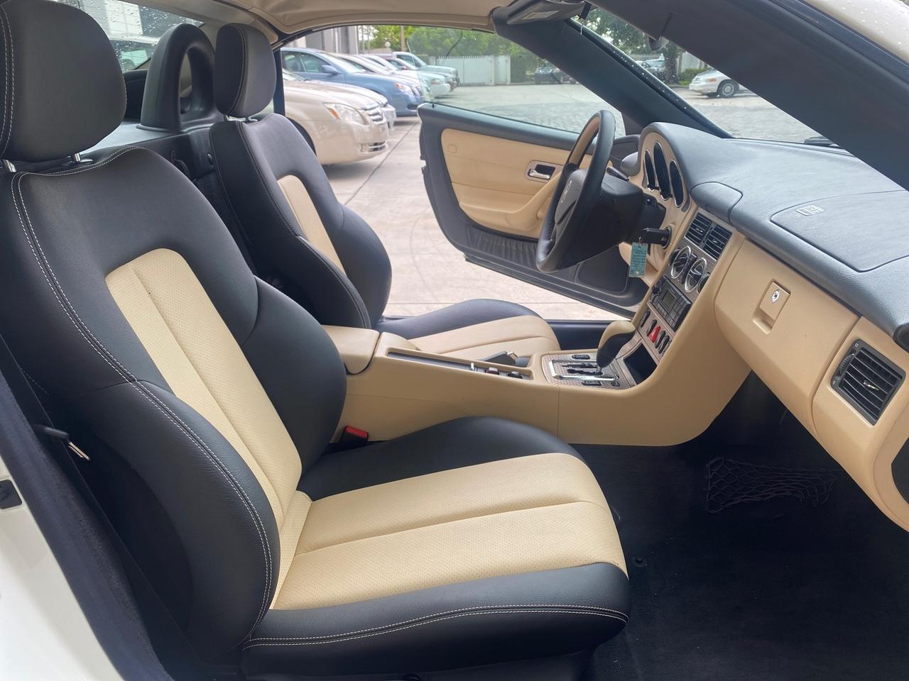 2002 Mercedes-Benz SLK-Class 2.3L SLK CONV LOW MILES 48,941 Pompano Beach FL