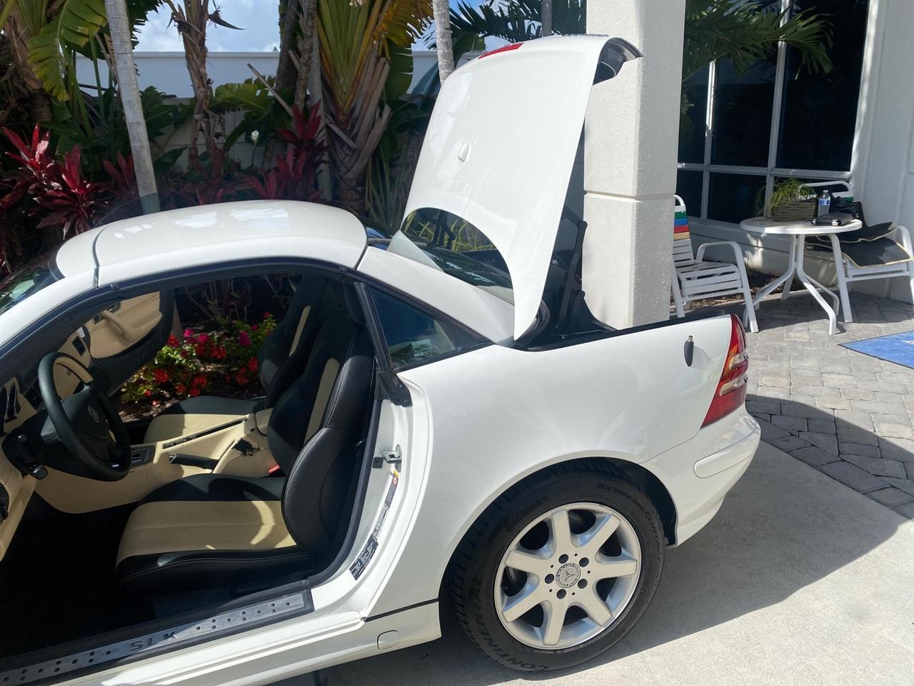 2002 Mercedes-Benz SLK-Class 2.3L SLK CONV LOW MILES 48,941 Pompano Beach FL
