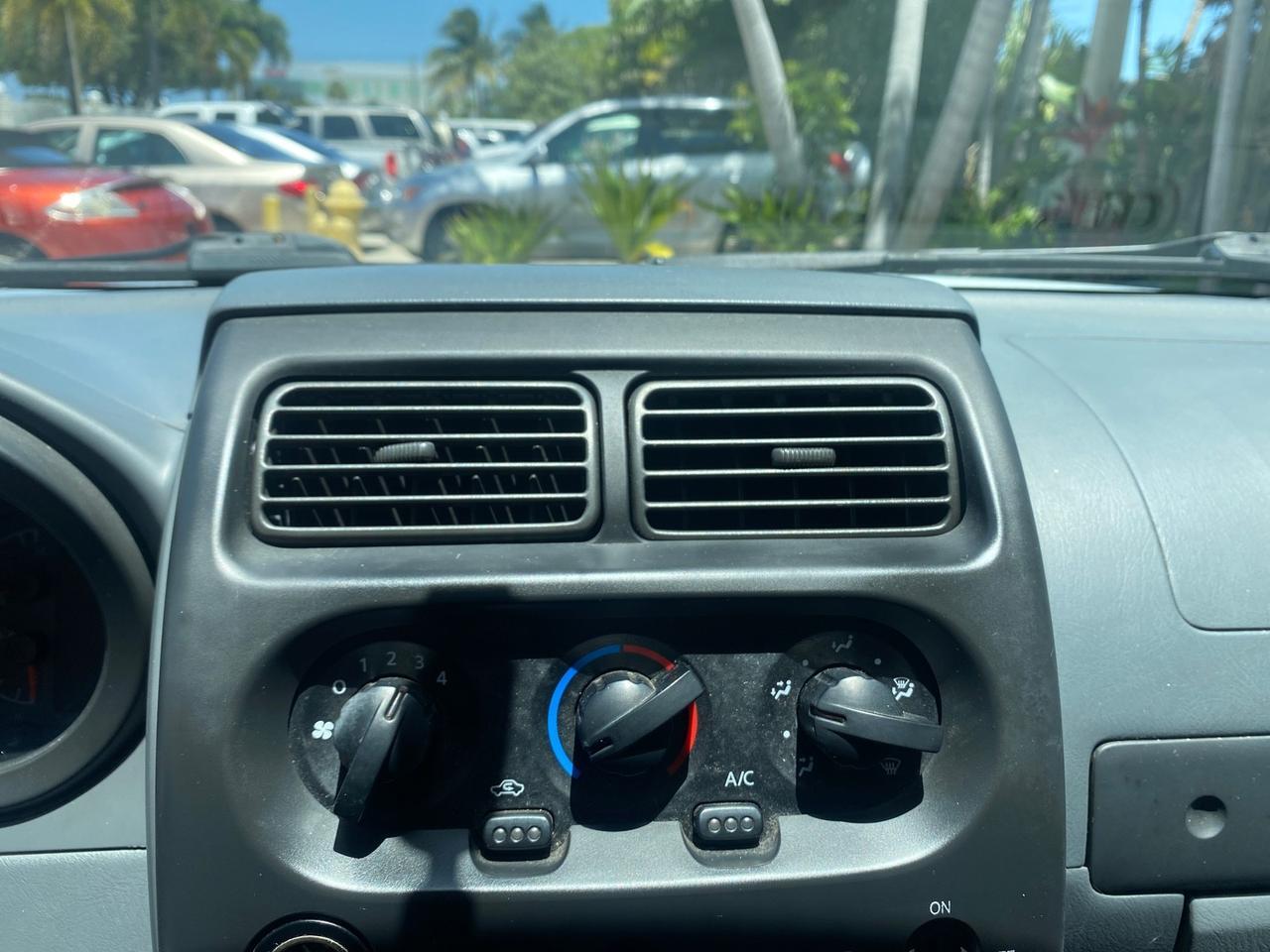 2002 Nissan Frontier 2WD XE XCAB 5 SPD AC 4 CYL Pompano Beach FL