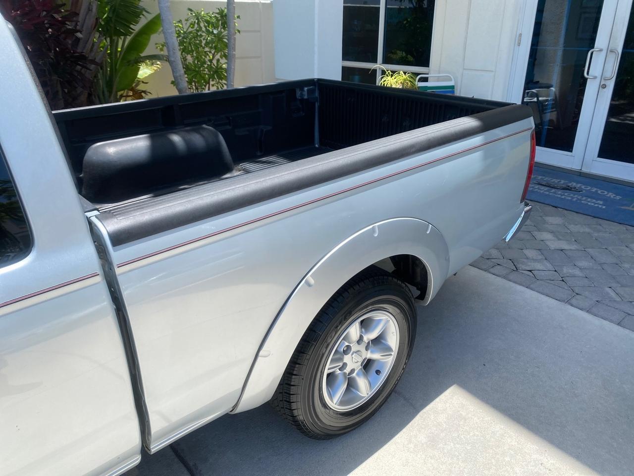 2002 Nissan Frontier 2WD XE XCAB 5 SPD AC 4 CYL Pompano Beach FL