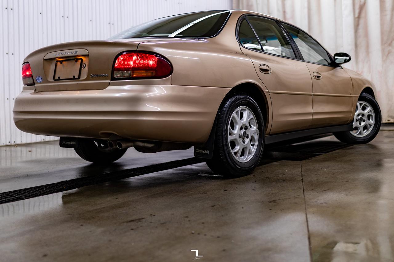 2002 Oldsmobile Intrigue GX PSeat Red Deer AB