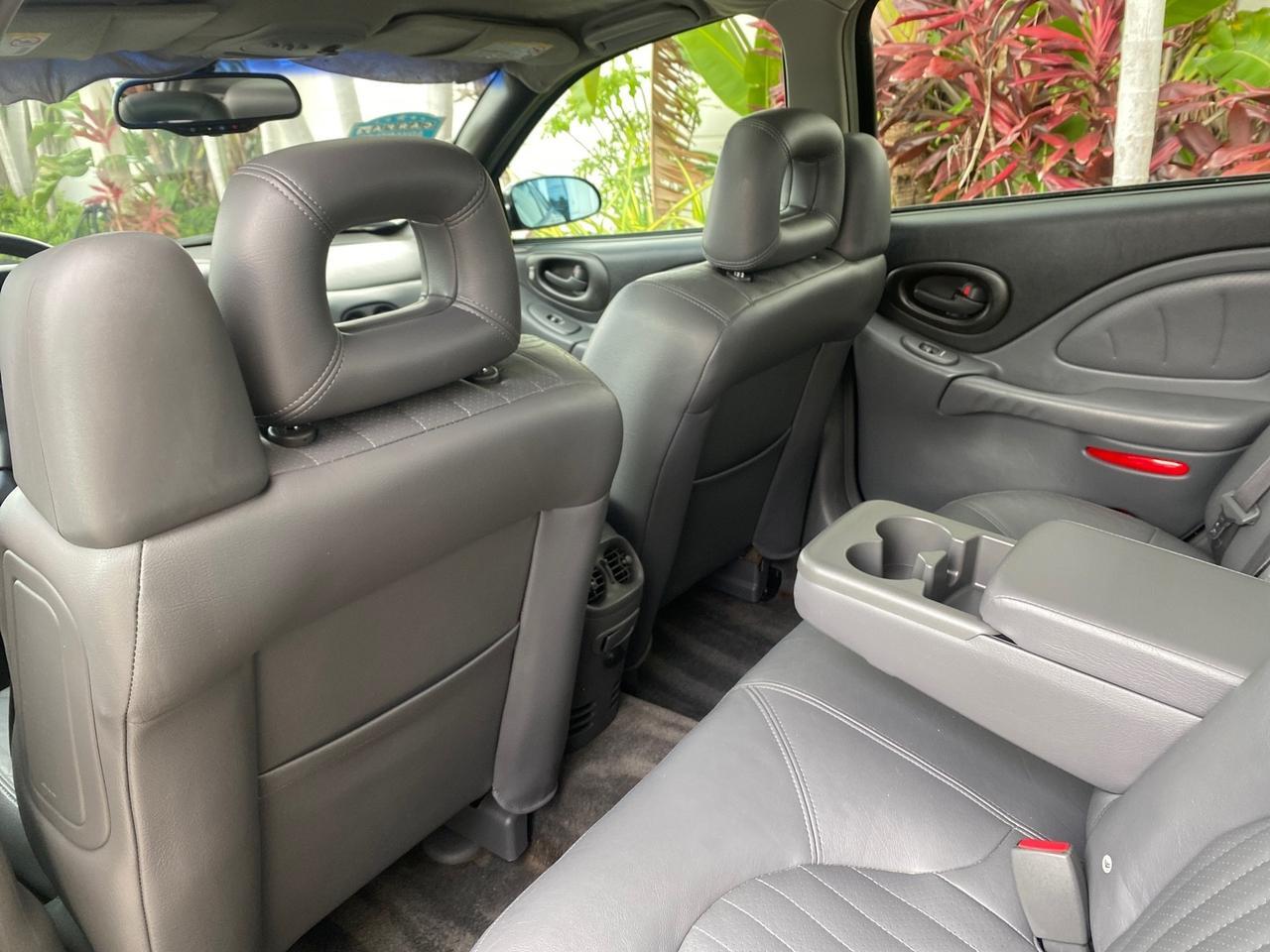 2002 Pontiac Bonneville SLE LOW MILES 82,619 Pompano Beach FL